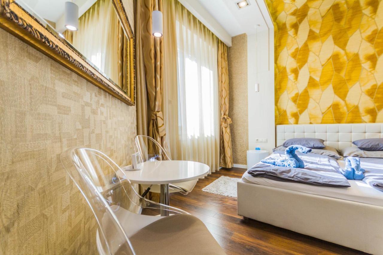 Chain Bridge Studio Apartment Budapest Exteriör bild