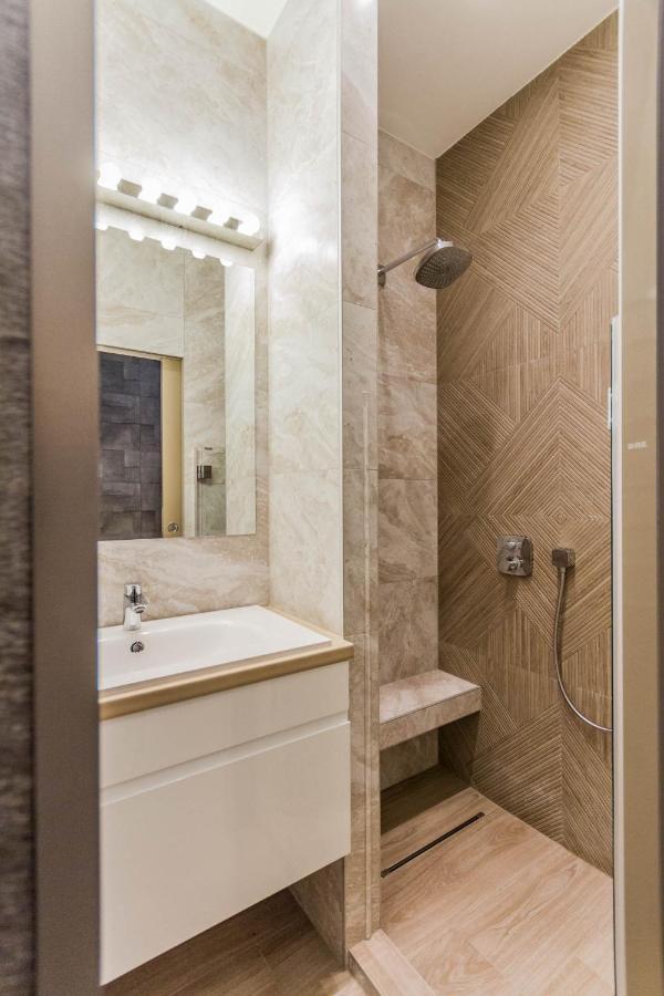 Chain Bridge Studio Apartment Budapest Exteriör bild