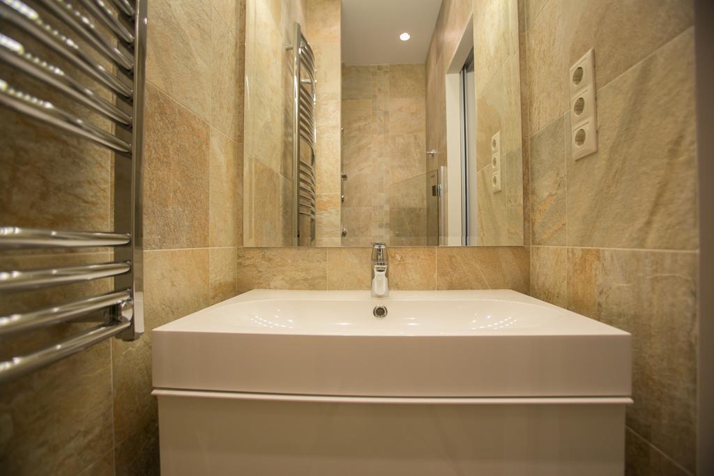 Chain Bridge Studio Apartment Budapest Exteriör bild